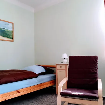 Sud - Ruhige Exklusive Lage, Nahe Zentrum, Landtag, Ministerien *